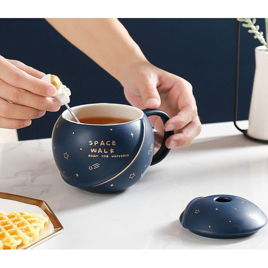 HwaGui Cute Astronaut Mug With Lid And Spoon, Kawaii Cup Novelty Mug For Coffee, Tea And Milk, Mug Gift Blue 450ml/15oz