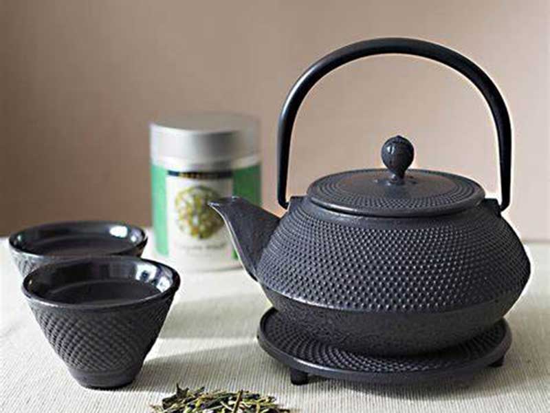 Tetsubin - Famous Japanese Cast Iron Teapots