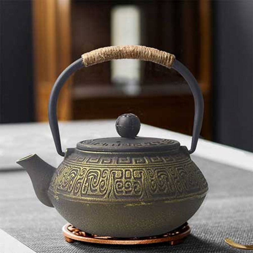 Golden Chinese Cast Iron Teapot With Infuser 600ml/20oz